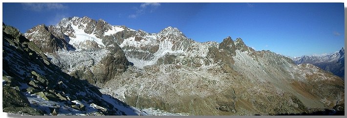Il monte Disgrazia visto dal passo di Caldenno. Foto di M. Dei Cas