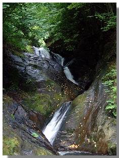 La cascata della F&uuml;la, presso il Mulino del Dosso. Foto di M. Dei Cas