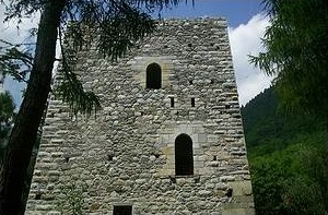 Il lato meridionale della Torre di Castonetto. Foto di M.  Dei Cas
