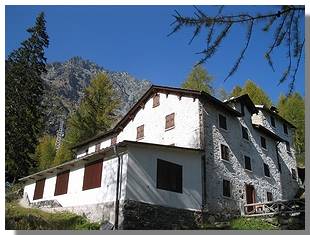 Il rifugio Musella. Foto di M. Dei Cas